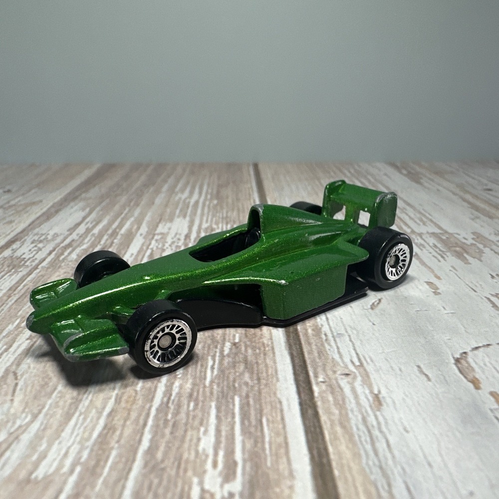 Hot Wheels Racecar Vintage Toy Indy Race Car #7 McDonalds Green 2000 Jaguar